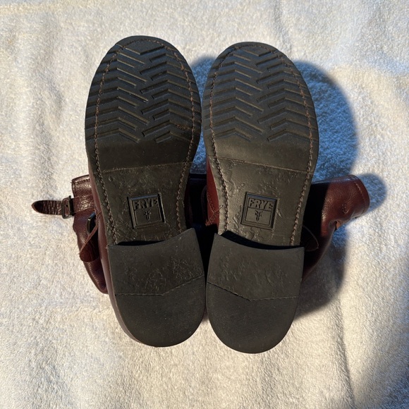 Frye Veronica Slouchy Short Boot - Brown - Picture 11 of 11